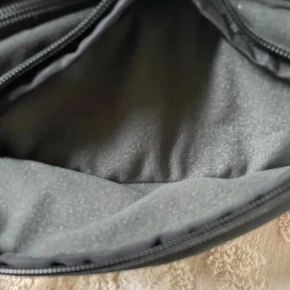 Dakine Classic Hip Waist Pack Black Hiking Travel
